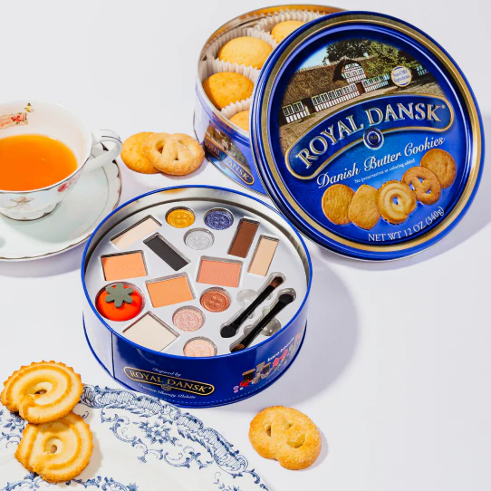 Royal Dansk® Cookie Tin Creative Beauty Palette